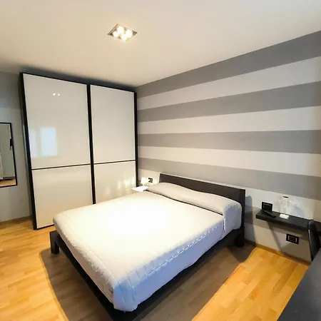Casa Dina アパート *