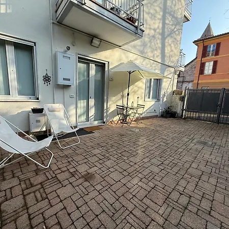 Casa Dina Apartment *