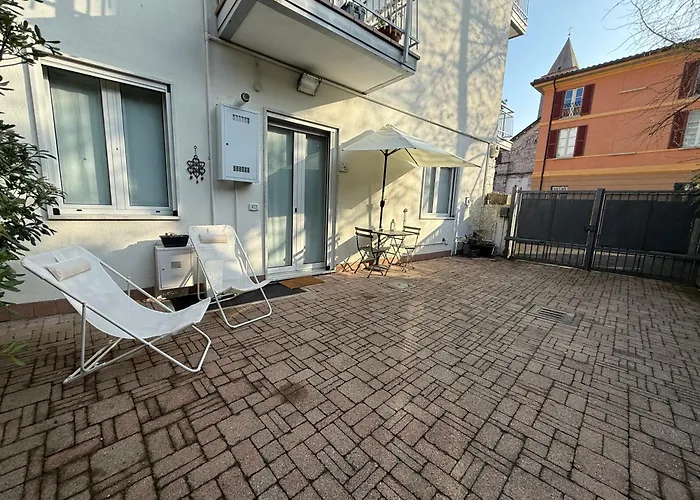 Casa Dina Apartment *